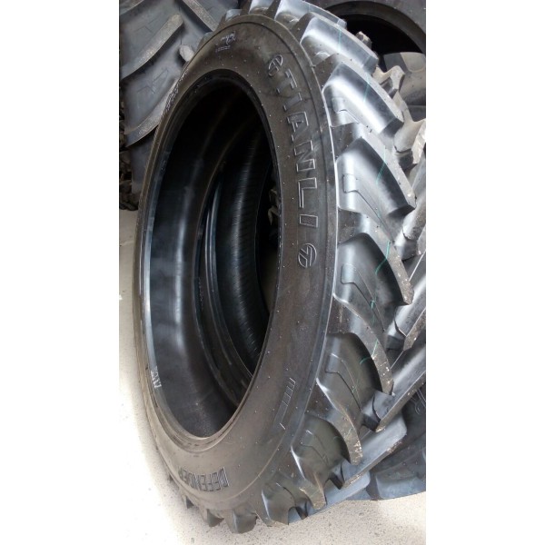 11. 9,5r32 шина. 2-28 pr8 knk50 тt. Шина пневматическая 300/80-15. Автошина 11,2-20 ф-35 с камерой.